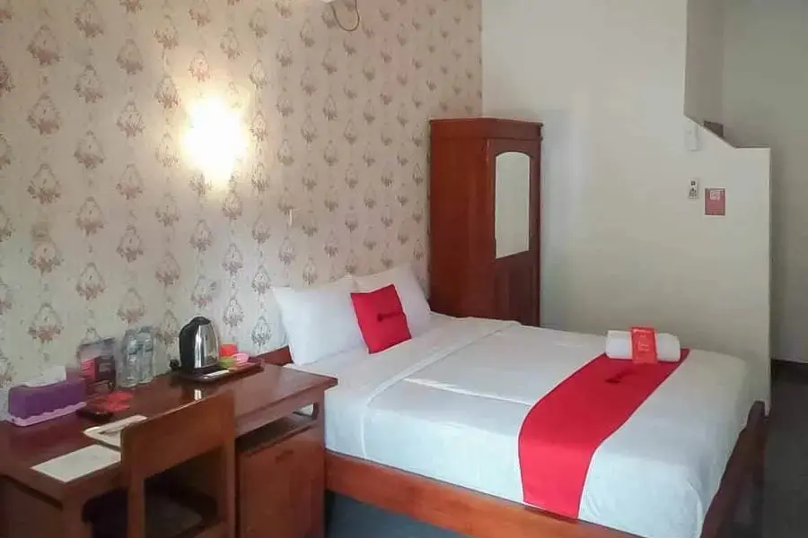 Нганджук: RedDoorz Plus @ Alun Alun Nganjuk