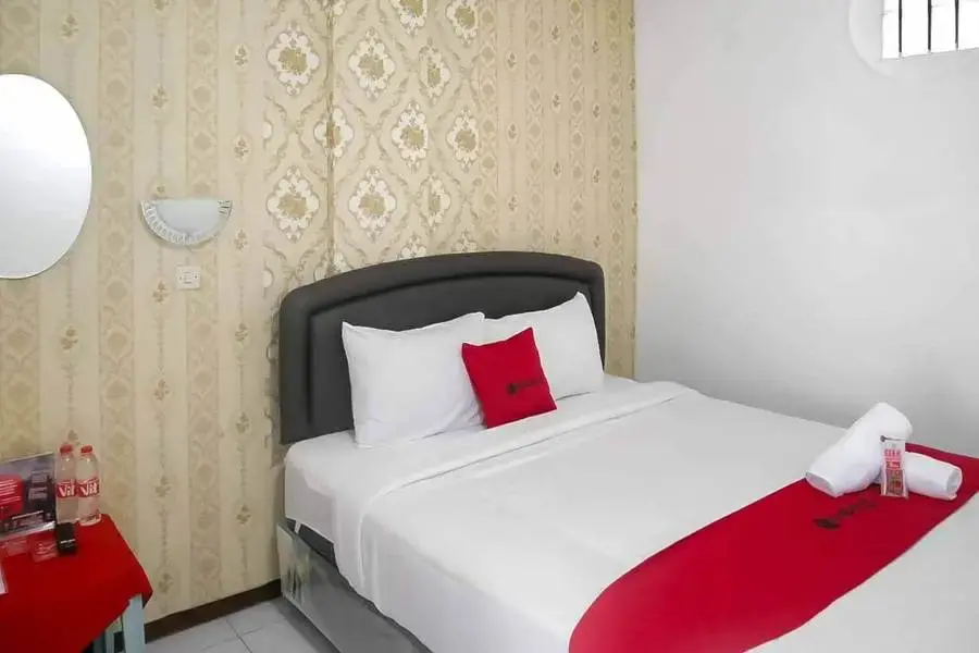Нганджук: RedDoorz Plus @ Alun Alun Nganjuk