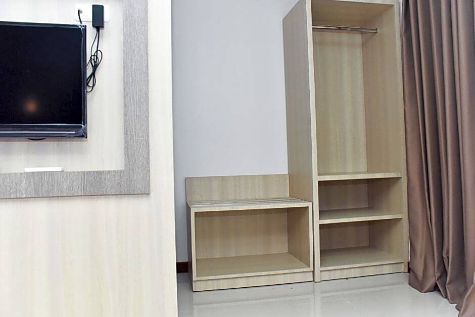 Сурабая: RedDoorz near Stasiun TVRI Surabaya 2