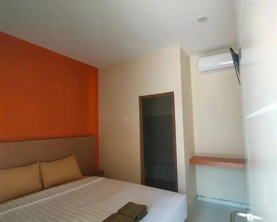 Джепара: RedDoorz near Alun Alun Karimunjawa