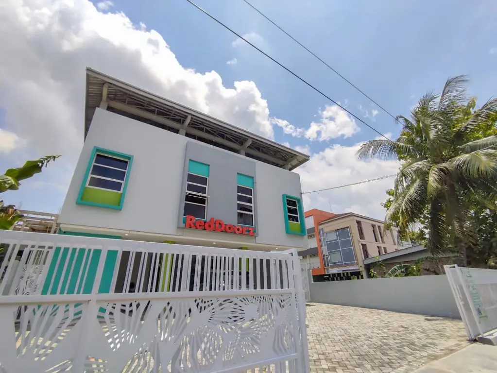 Пурвокерто: RedDoorz Syariah near GOR Satria Area