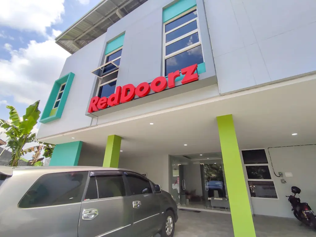 Пурвокерто: RedDoorz Syariah near GOR Satria Area