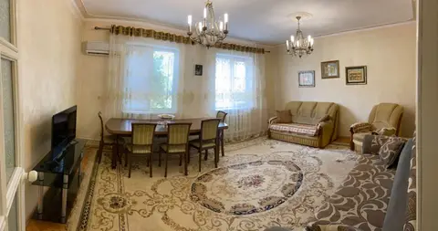 Частный дом Двухэтажный в центре — фото 1