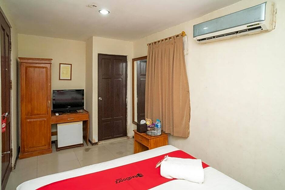 Банджармасин: RedDoorz Near Taman Bekantan Banjarmasin