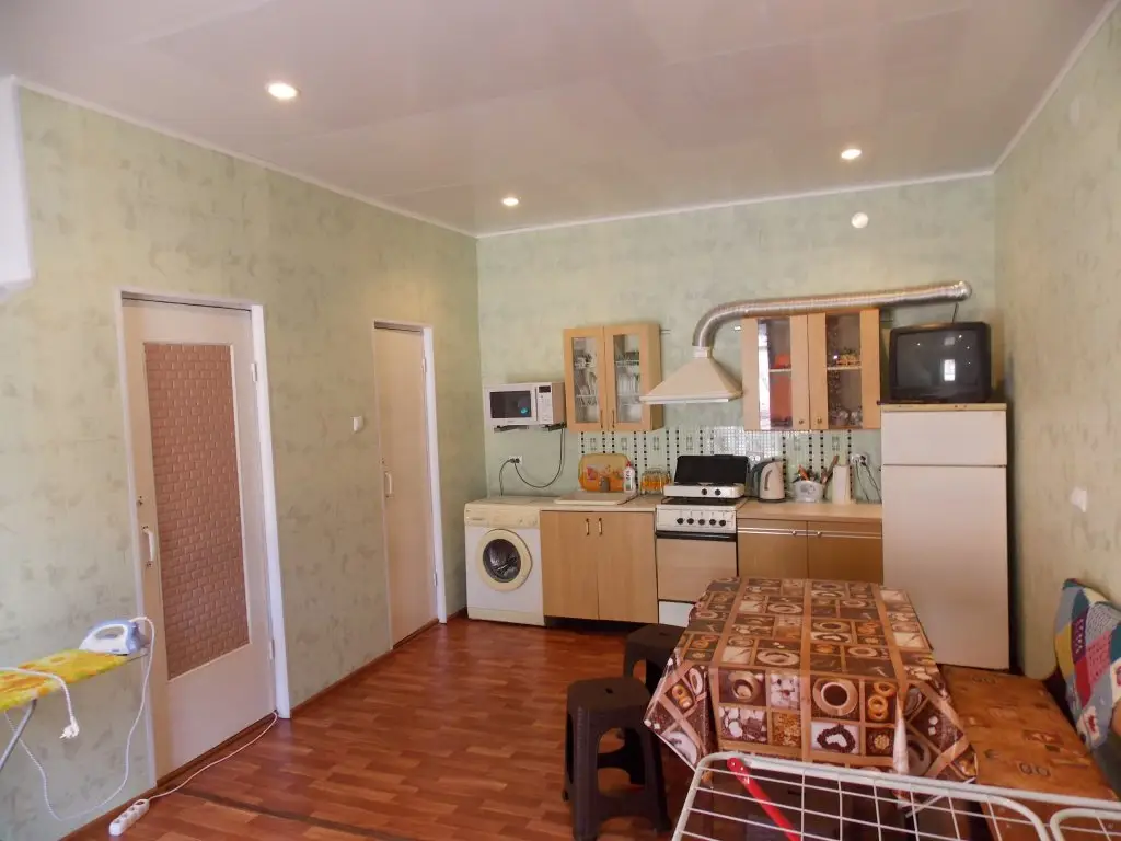 Ейск: Na Nizhnesadovoy Apartment