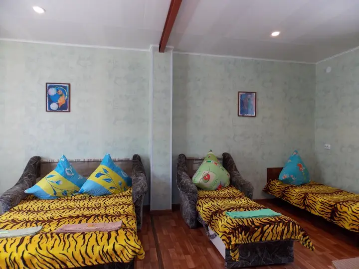 Ейск: Na Nizhnesadovoy Apartment