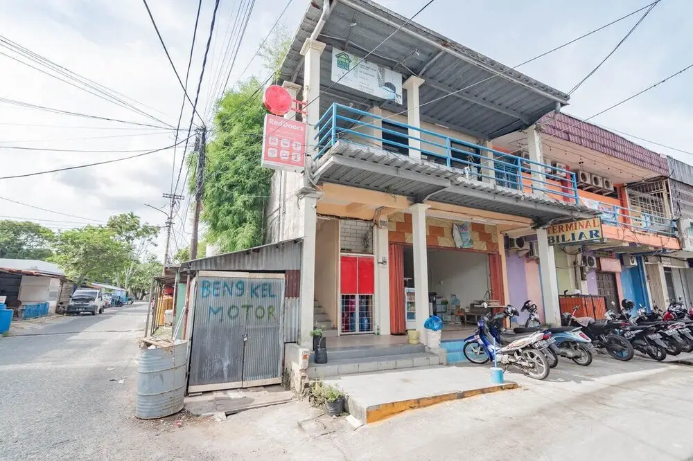 RedDoorz near Pasar Klandasan Balikpapan — фото 1
