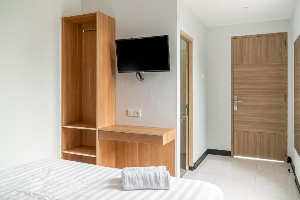 Джакарта: Reddoorz Near Puri Indah Lippo Mall 2