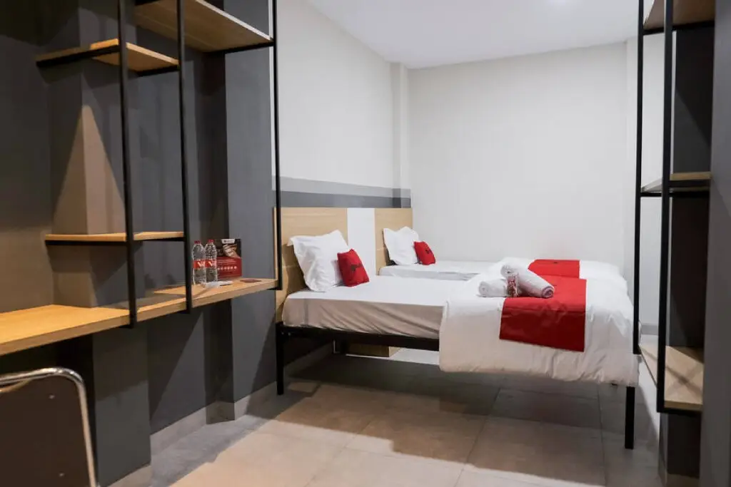 Джакарта: RedDoorz Plus near Taman Anggrek Mall