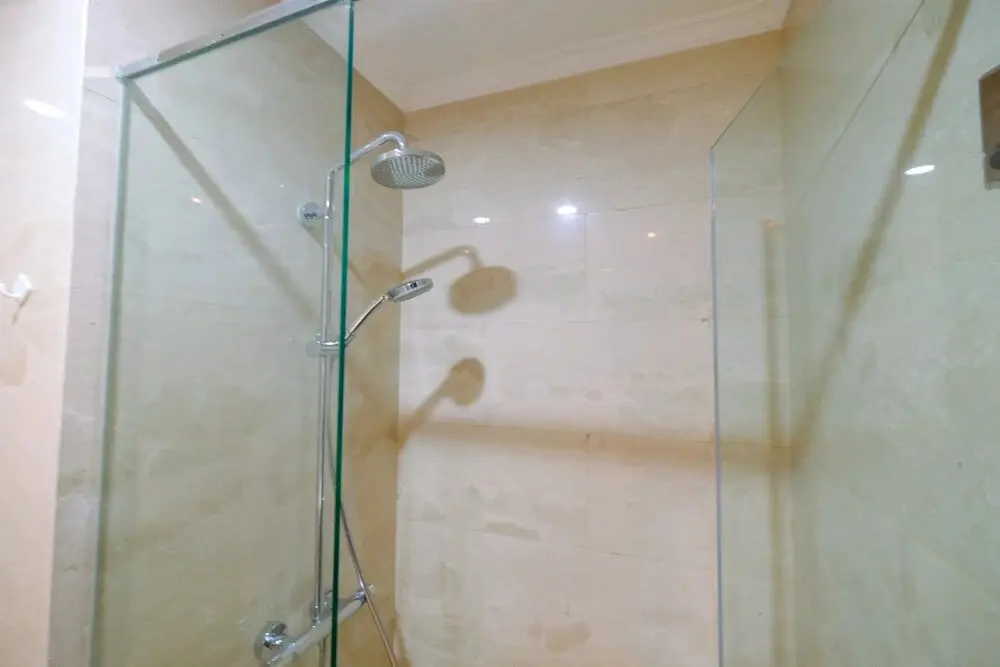 Джакарта: Minimalist with City View Studio @ Menteng Park Apartment