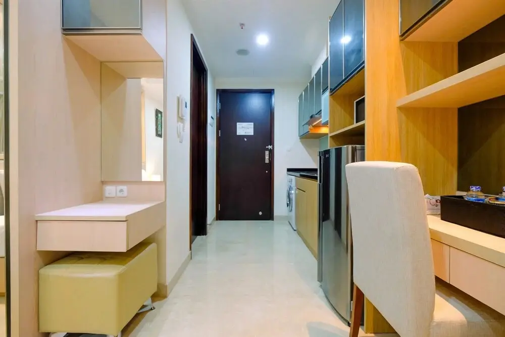 Джакарта: Minimalist with City View Studio @ Menteng Park Apartment