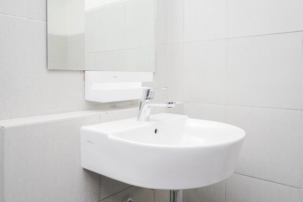 Южный Тангеранг: Brand New And Good Studio At Bintaro Icon Apartment