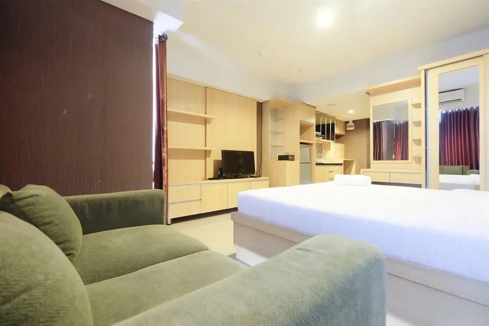Джакарта: Comfortable and Modern Studio Apartment near Cawang and MT Haryono