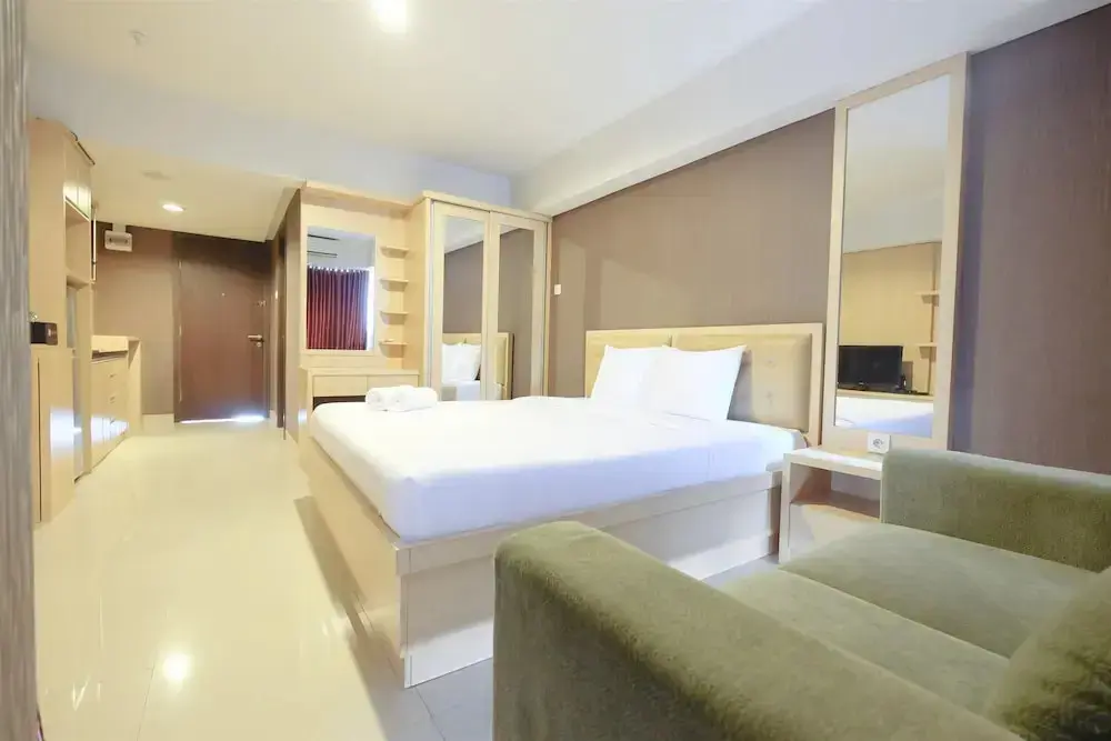 Джакарта: Comfortable and Modern Studio Apartment near Cawang and MT Haryono