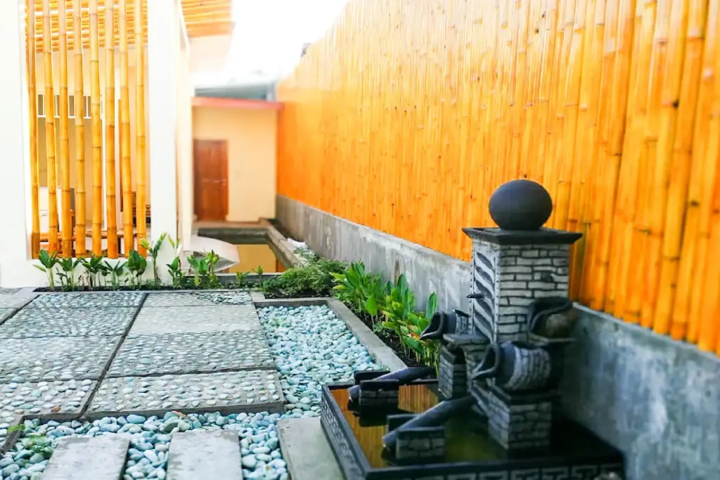 Рутенг: Sky Flores Bungalow Syariah RedPartner