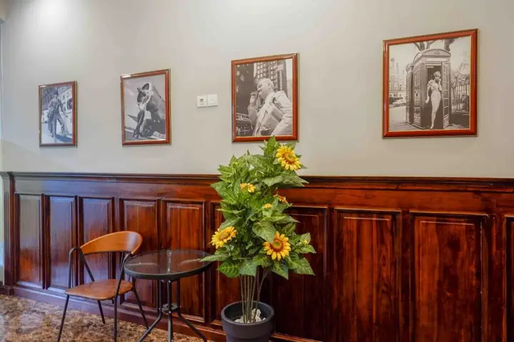 Семаранг: Sans Hotel Empress Simpang Lima