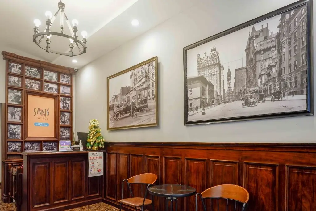 Семаранг: Sans Hotel Empress Simpang Lima