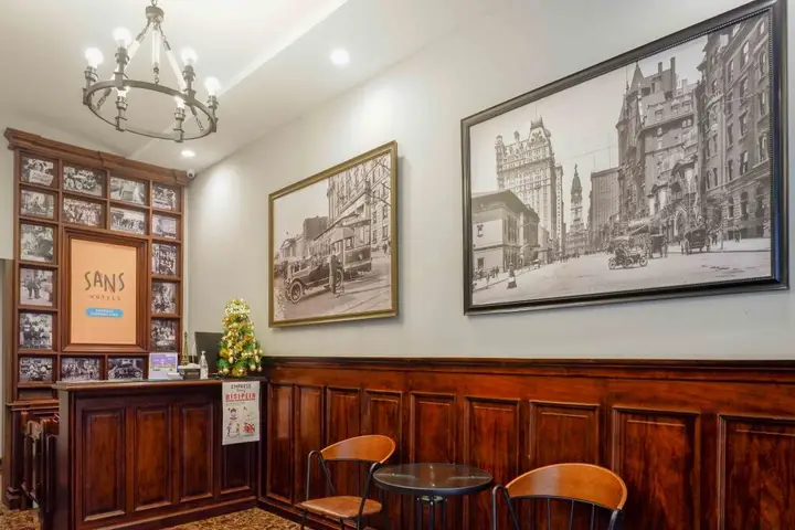Семаранг: Sans Hotel Empress Simpang Lima
