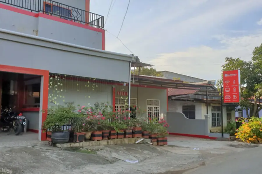 Мамуджу: Formerly RedDoorz@ Hotel Yaki Mamuju