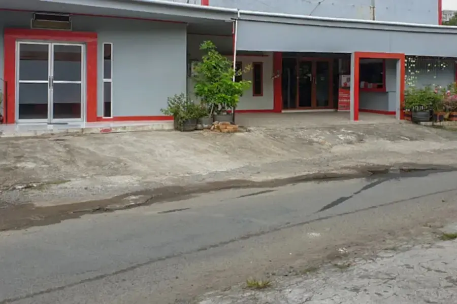 Мамуджу: Formerly RedDoorz@ Hotel Yaki Mamuju