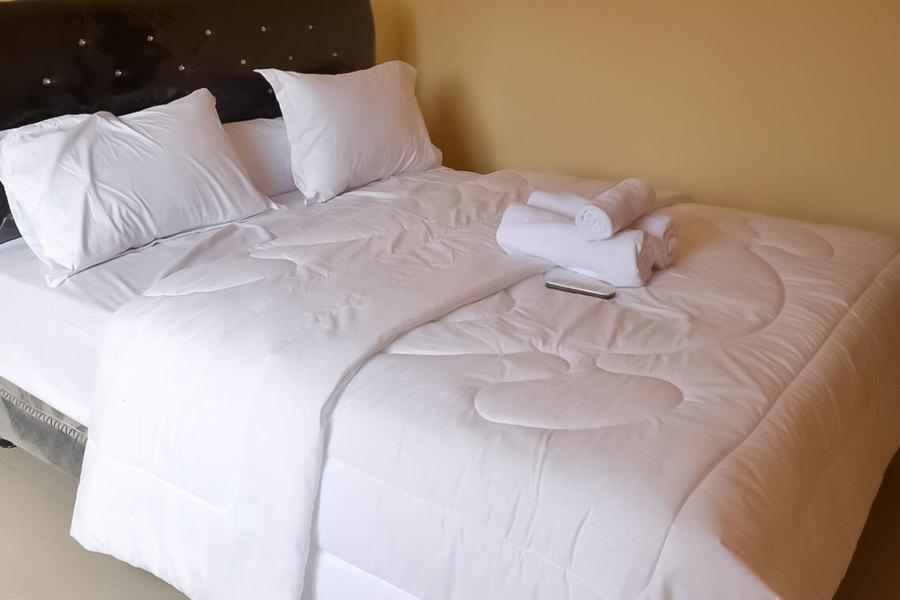 Мадиун: Artayya Puri Homestay RedPartner