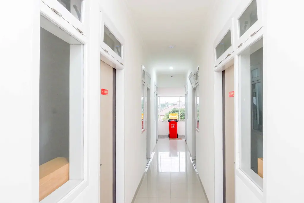 Пурвокерто: RedDoorz near Rita Super Mall Purwokerto
