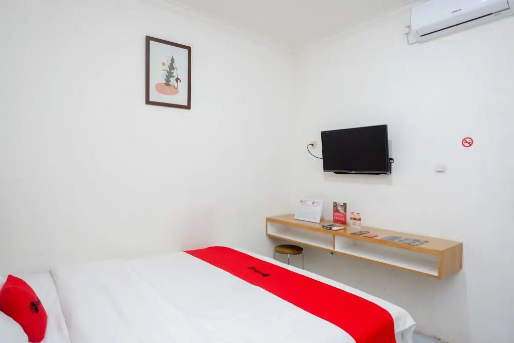 Пурвокерто: RedDoorz near Rita Super Mall Purwokerto