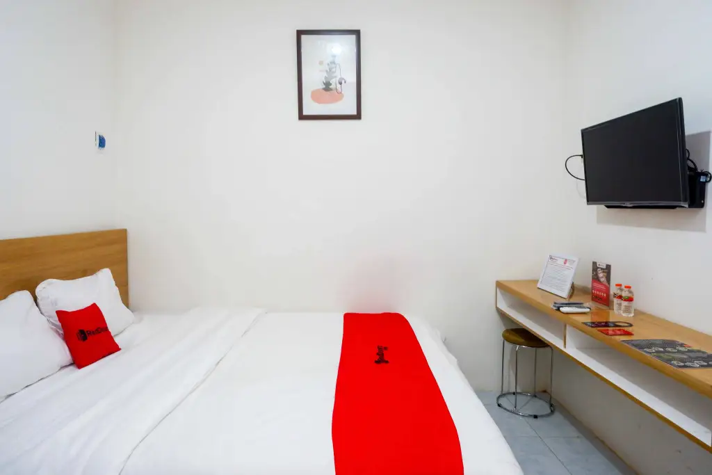 Пурвокерто: RedDoorz near Rita Super Mall Purwokerto