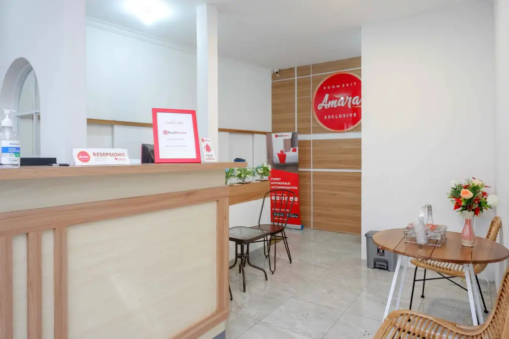 Пурвокерто: RedDoorz near Rita Super Mall Purwokerto