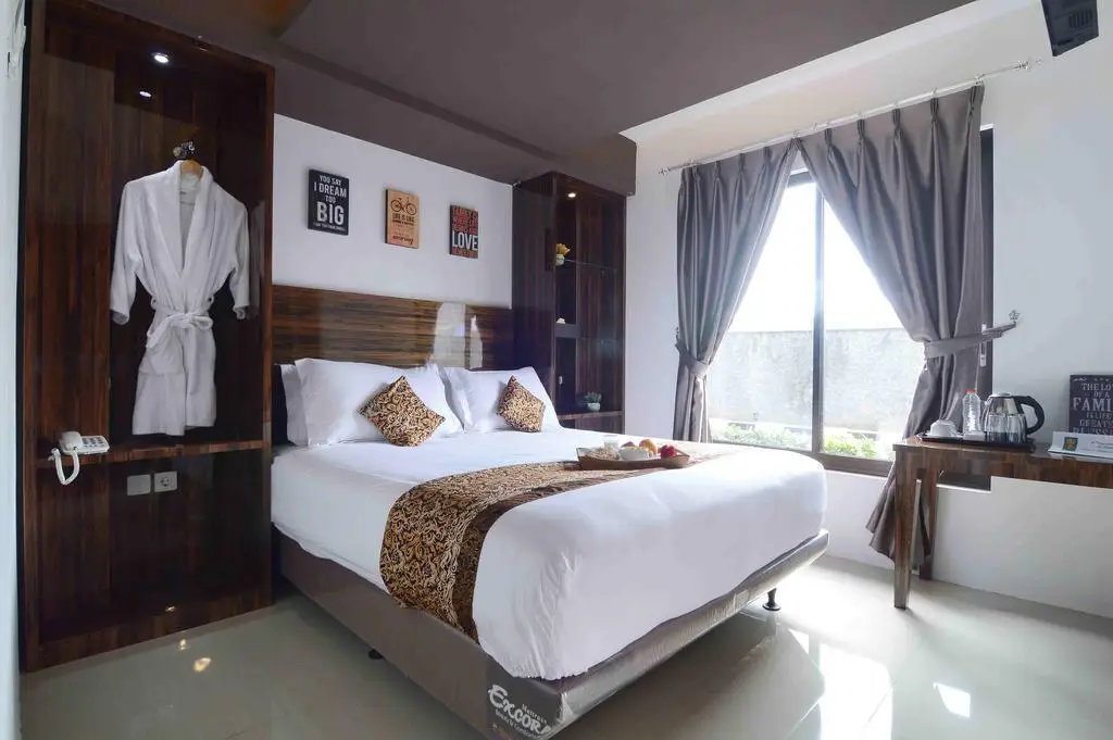 Кунинган: De Jehan s Hotel