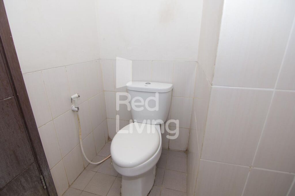 Южный Тангеранг: RedLiving Apartemen Easton Park Serpong