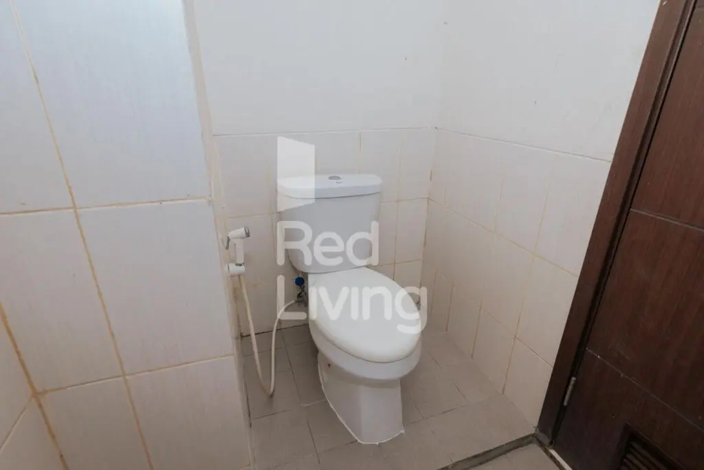 Южный Тангеранг: RedLiving Apartemen Easton Park Serpong