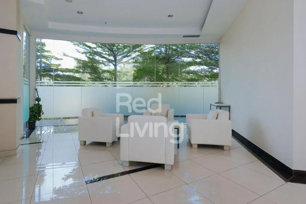 Южный Тангеранг: RedLiving Apartemen Easton Park Serpong