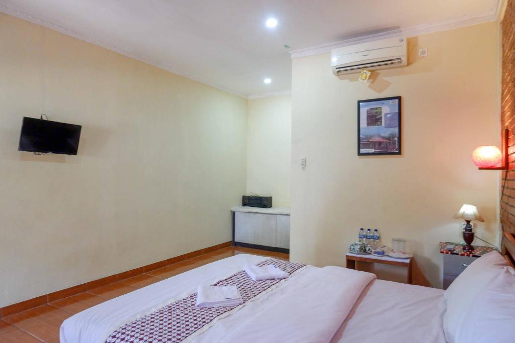 Боробудур: Roemah Beong Syariah at Desa Wisata Kembanglimus