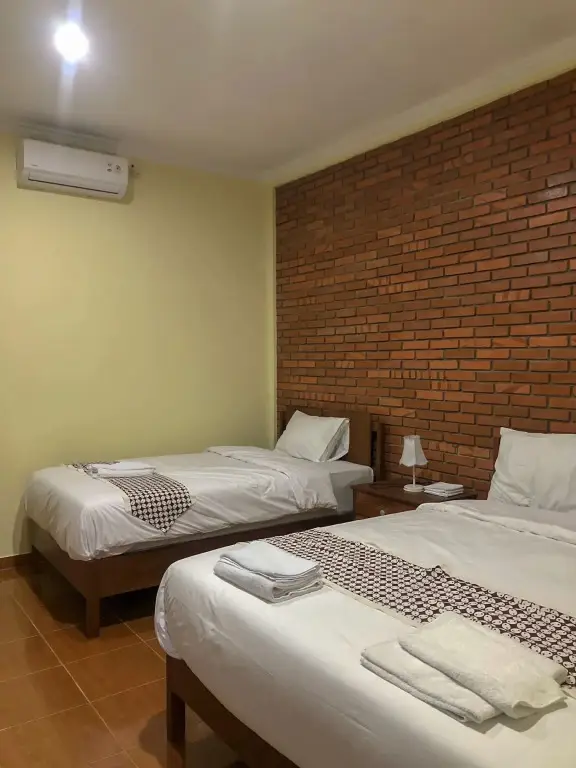 Боробудур: Omah Ngasinan Syariah at Desa Wisata Kembanglimus