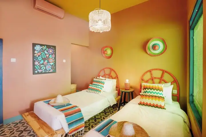 Джокьякарта: Por Aqui Stay & Dine
