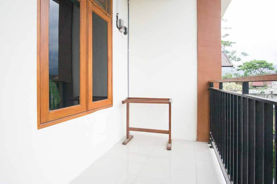 Матарам: RedDoorz @ Bale Eja Syariah Senggigi