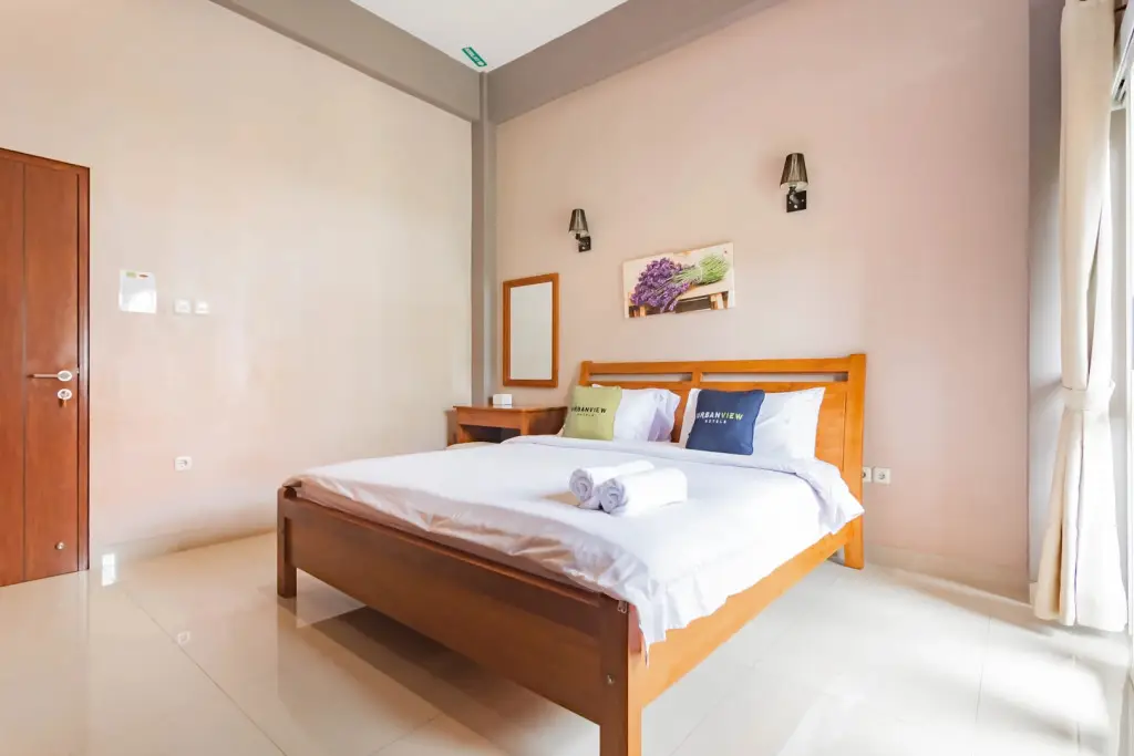 Сизаруа: Urbanview Hotel Syariah Insani Cisarua Puncak