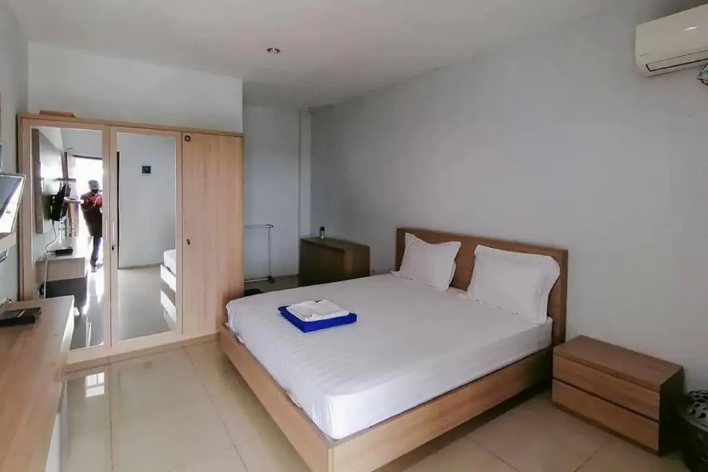 Южный Тангеранг: LaPonca Residence Pondok Cabe Syariah RedPartner