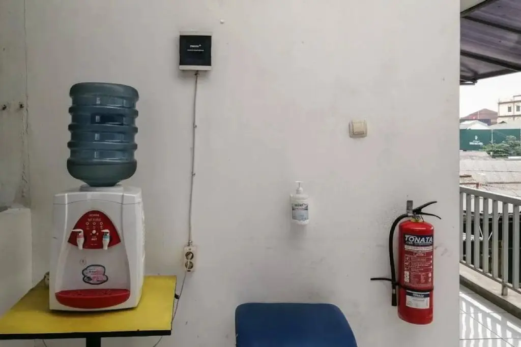 Южный Тангеранг: LaPonca Residence Pondok Cabe Syariah RedPartner