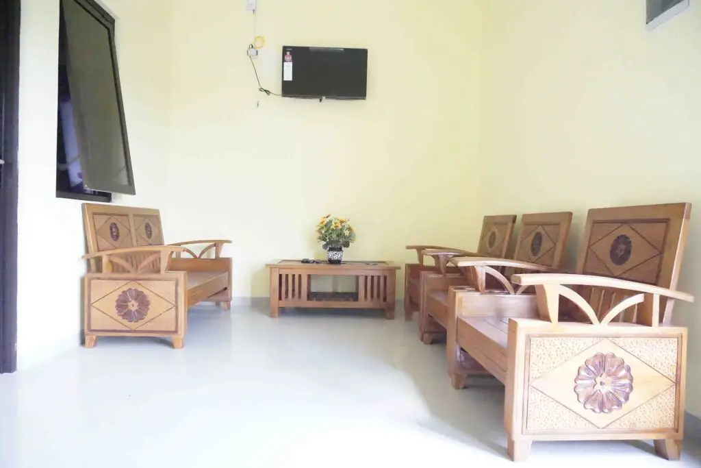 Депок: Miracle Boarding House RedPartner
