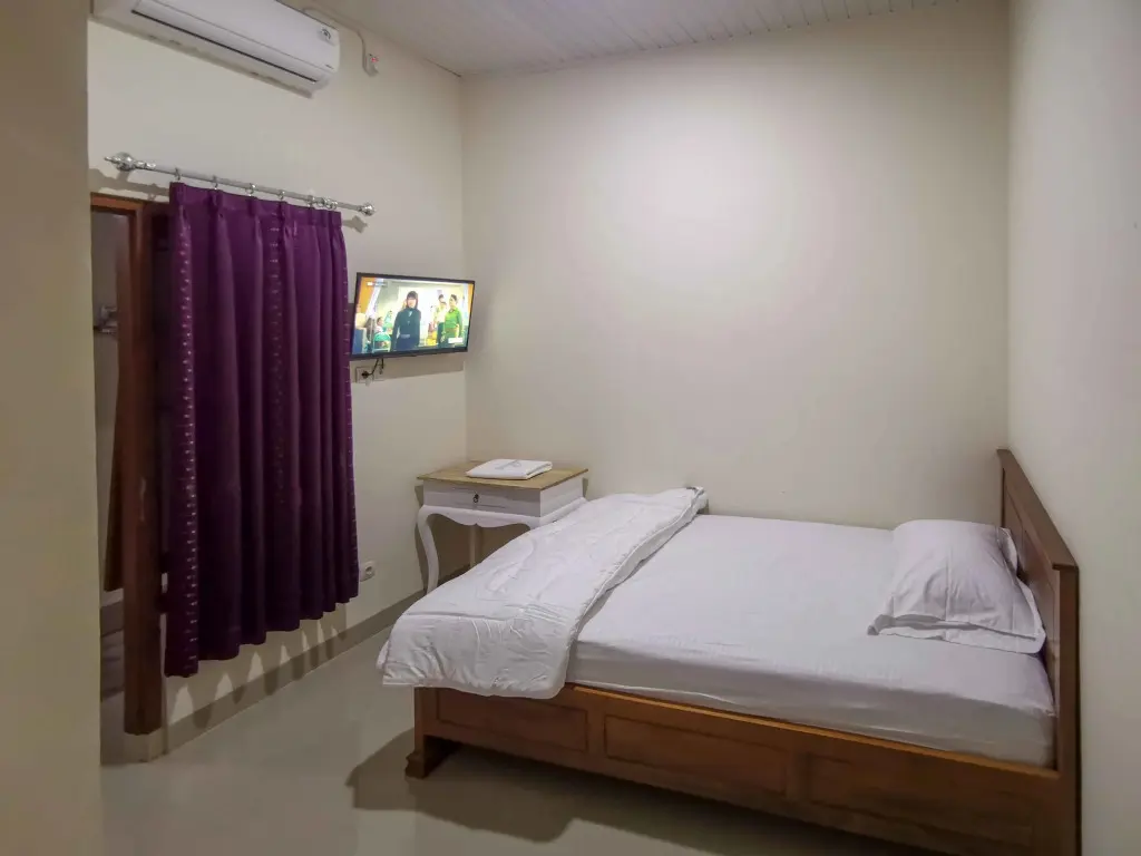 Ngaglik: Verose Guest House Syariah Kentungan RedPartner