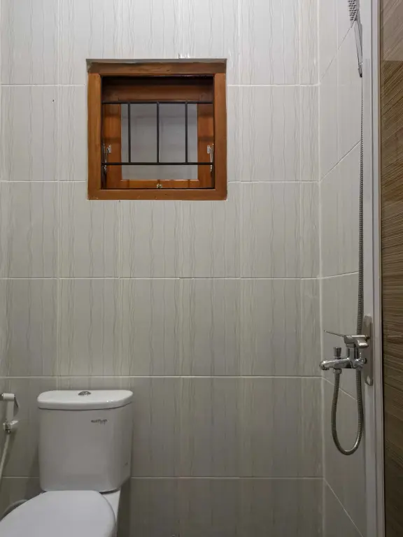 Ngaglik: Verose Guest House Syariah Kentungan RedPartner