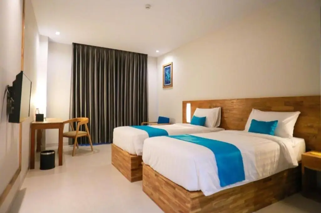 Рембанг: Pollos Hotel & Galerry Rembang