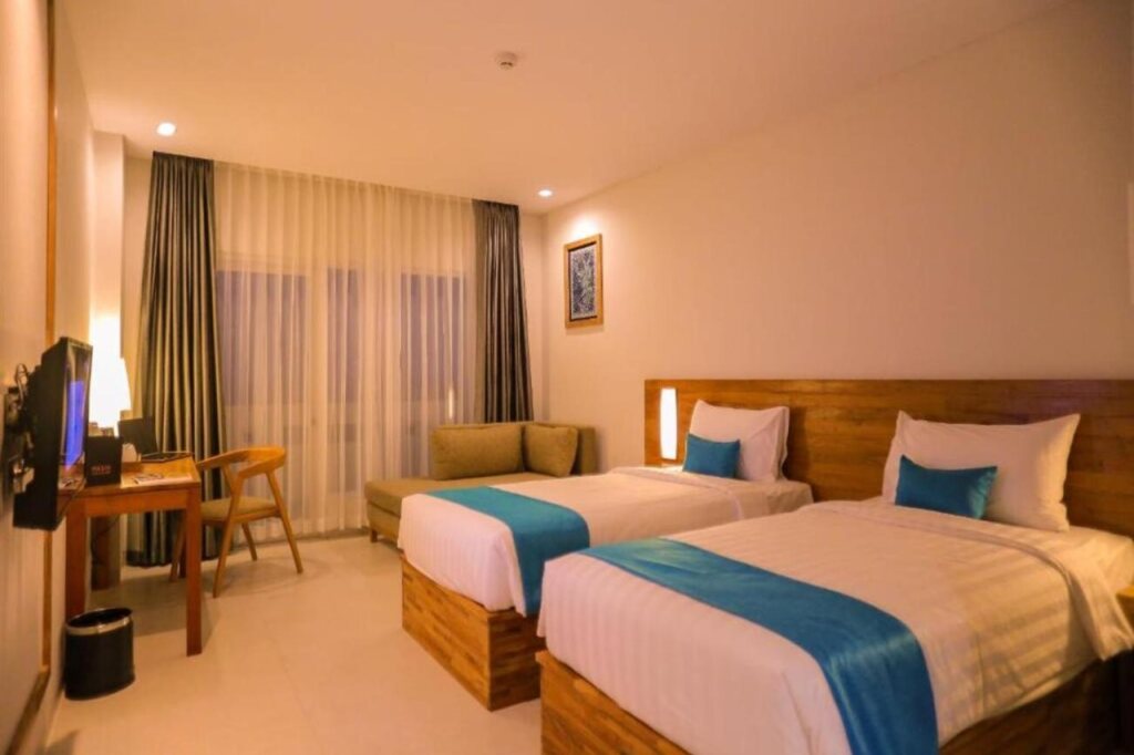 Рембанг: Pollos Hotel & Galerry Rembang