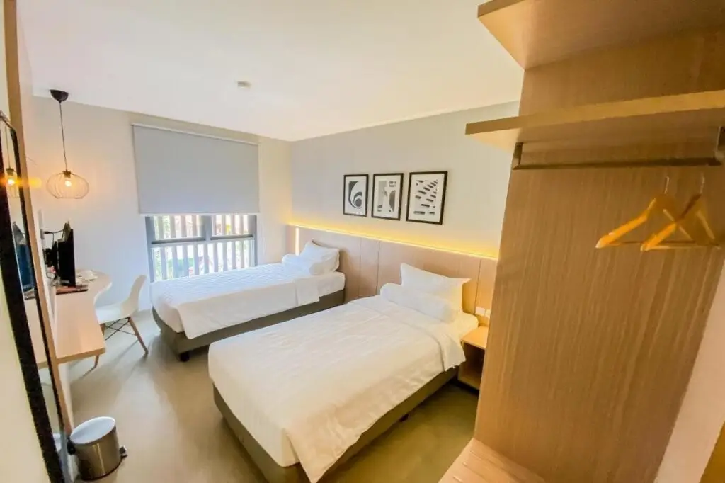 Тубан: Front One King Hotel Tuban