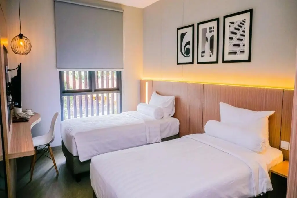 Тубан: Front One King Hotel Tuban