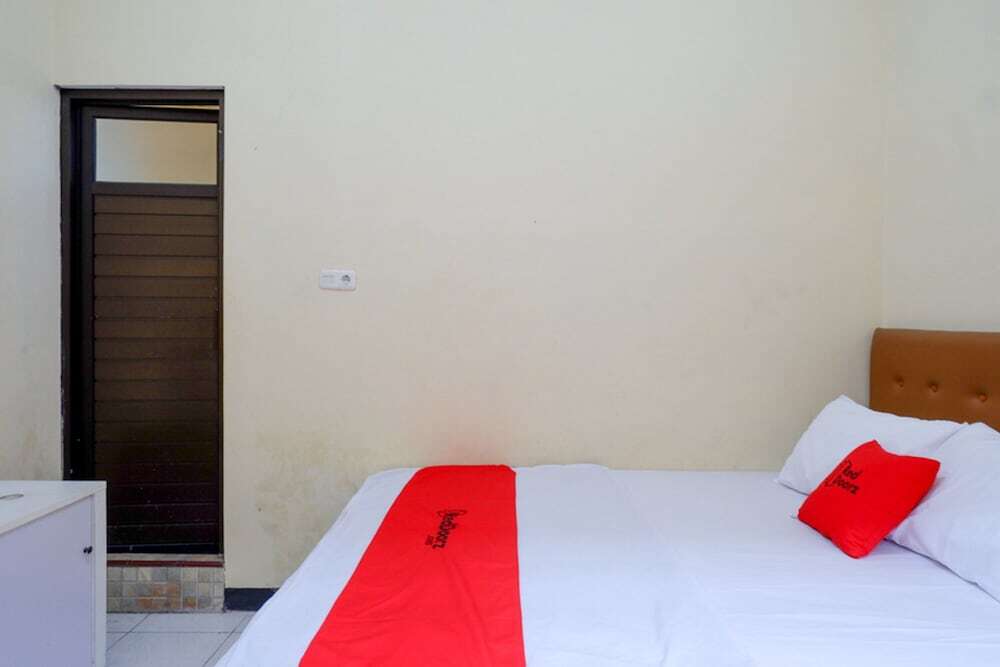 Вонособо: RedDoorz near Desa Wisata Tambi Dieng