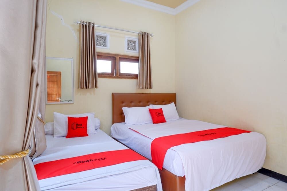 Вонособо: RedDoorz near Desa Wisata Tambi Dieng