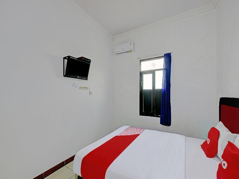 Банджарнегара: OYO 90309 Hotel Asri 2